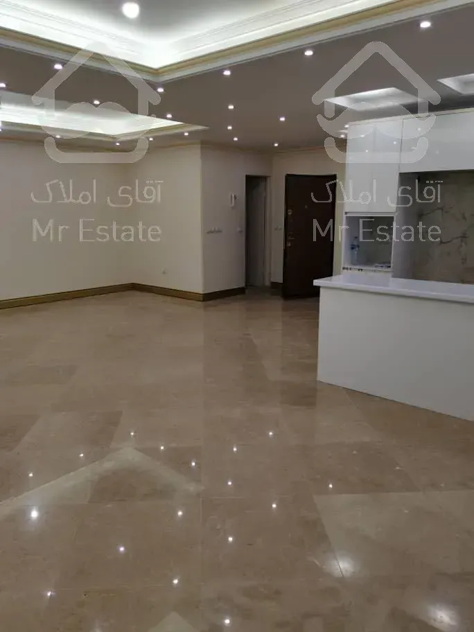 120 متر / موقعیت اداری / مبله / مناسب دفتر کار