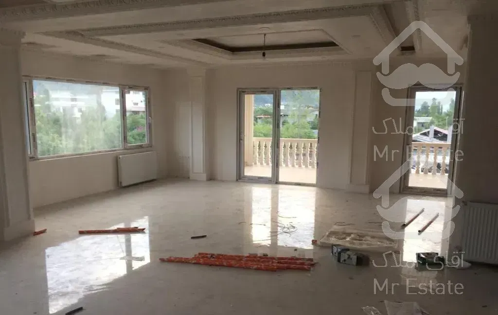 فروش ویلا نوساز ۶۰۰متری در محوطه ۱۰۲۴متری