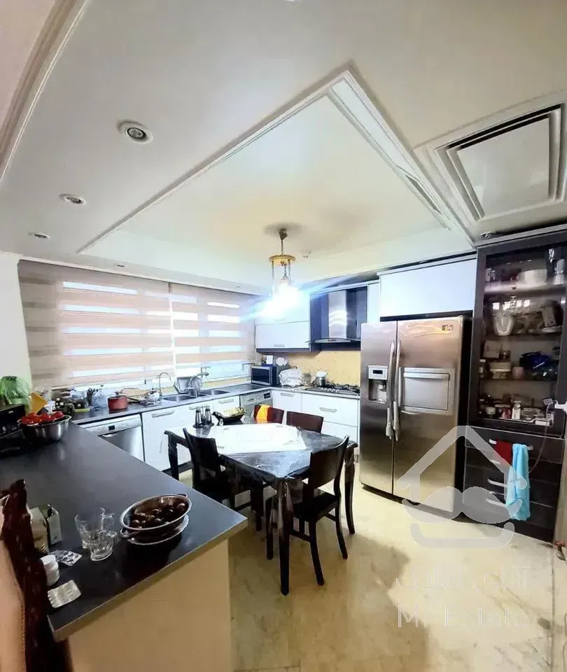 فروش/۱۶۰متر/۳خواب/حکمت