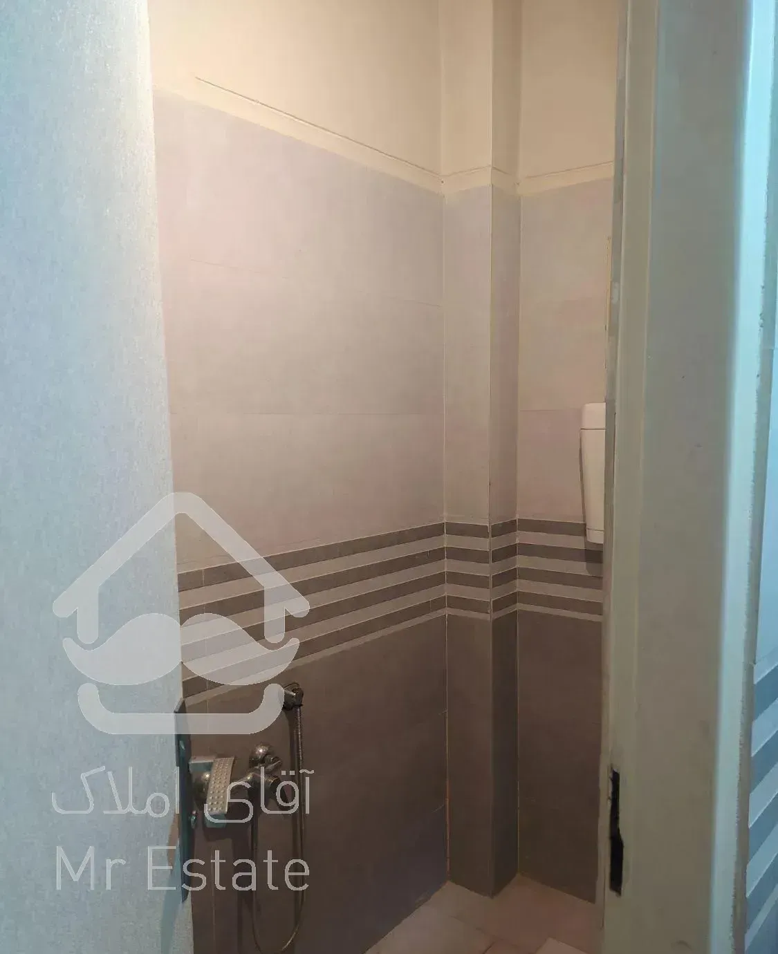 گیشا ۱۴۰ متر ۳ خواب قدیمی بازسازی شده