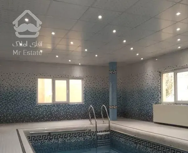 ۲۰۰۰متر باغ ،۴۲۰متر ویلا معماری کلاسیک