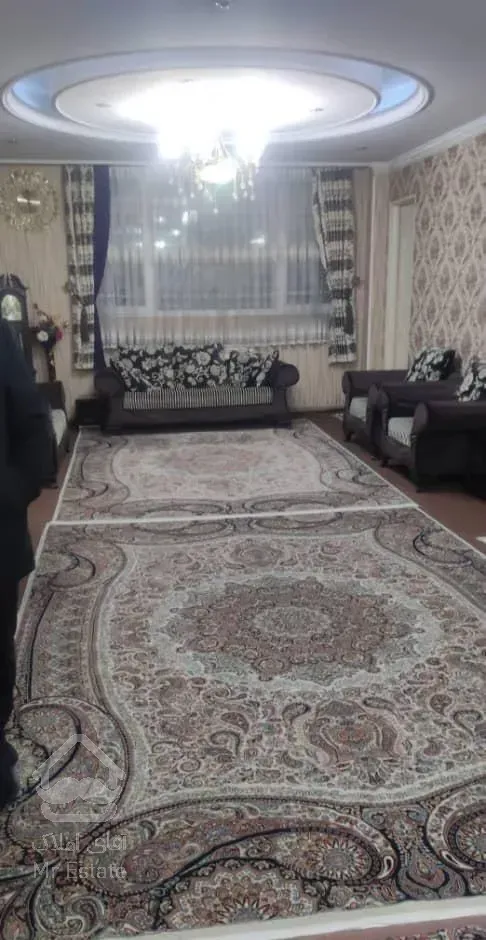 ۹۱‌مترفول‌امکانات/نورگیری‌عالی/گذرعریض/املاک‌آریا