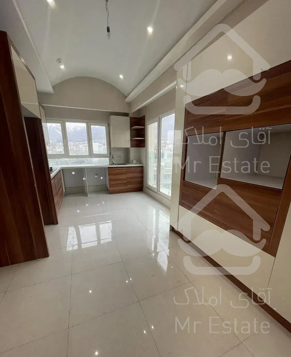 ۸۵ متر ۲ خواب برج باغ برند روزبه *طبقه ۱۰*