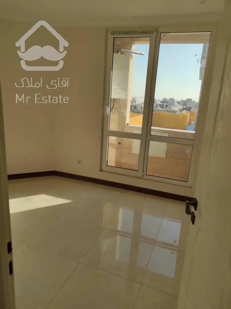 104متر سالن پرده خور فوق العاده