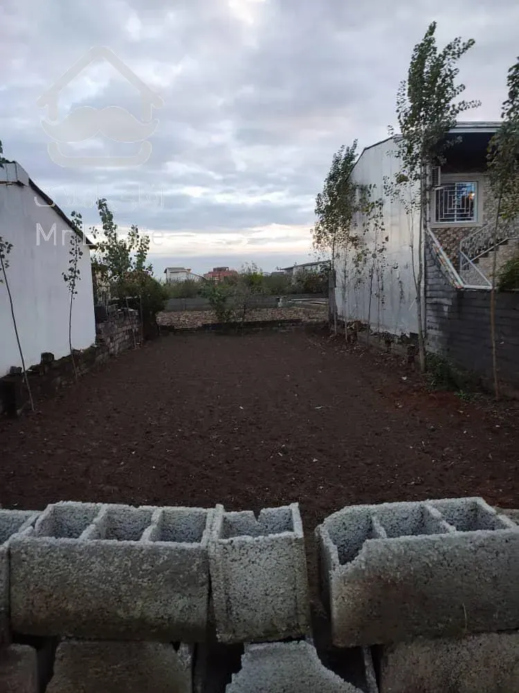 زمین ۳۰۰ متری داخل بافت زیر قیمت