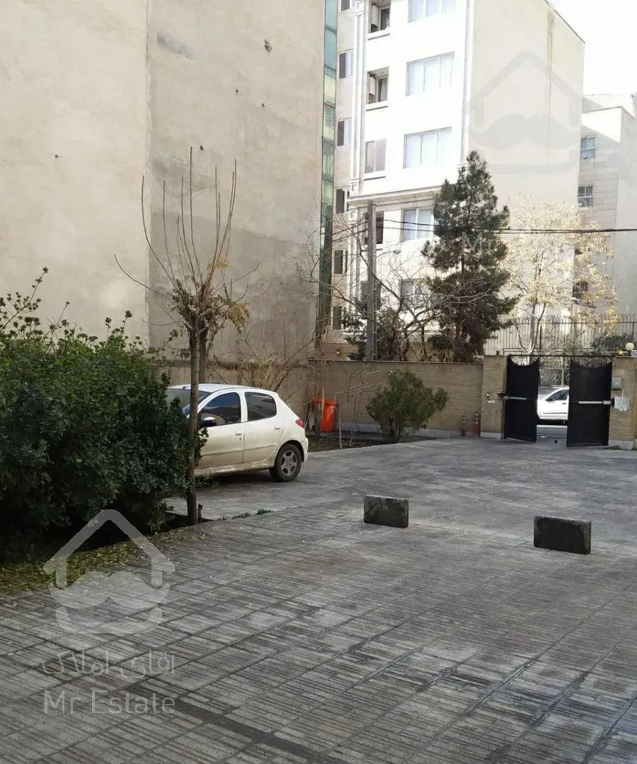 ۵۰ متر فردوس غرب شقایق