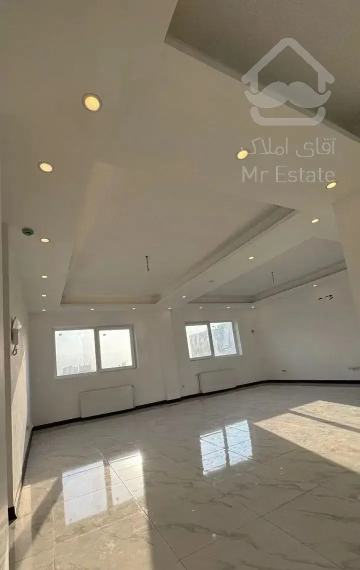 فروش واحد ۱۴۰ متری/۳ خواب/با ویو بی نظیر