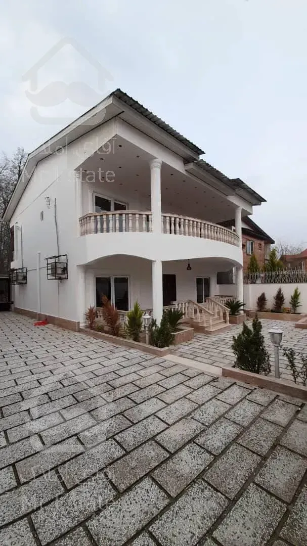 فروش ویلا ۳۲۰متری