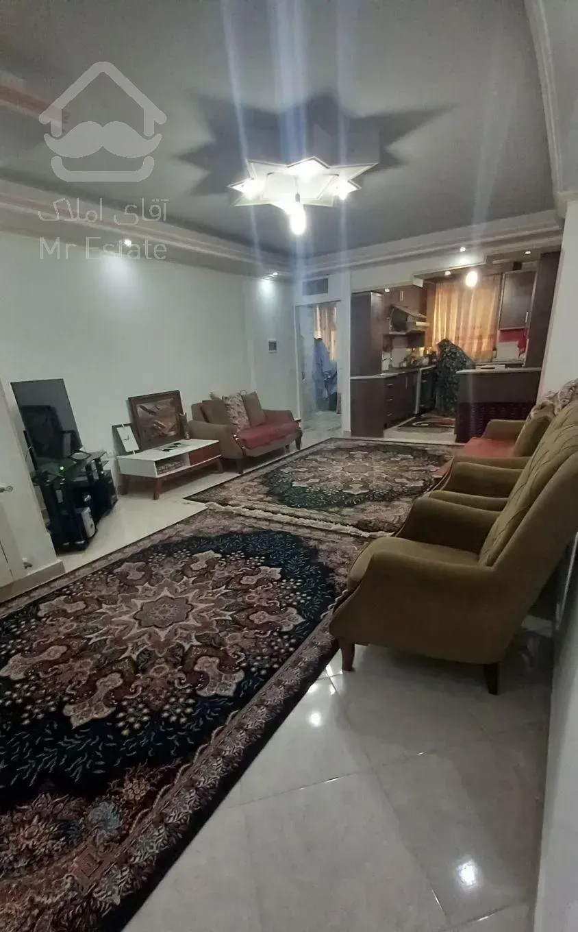 60متر/خوش نقشه/آسانسوردار