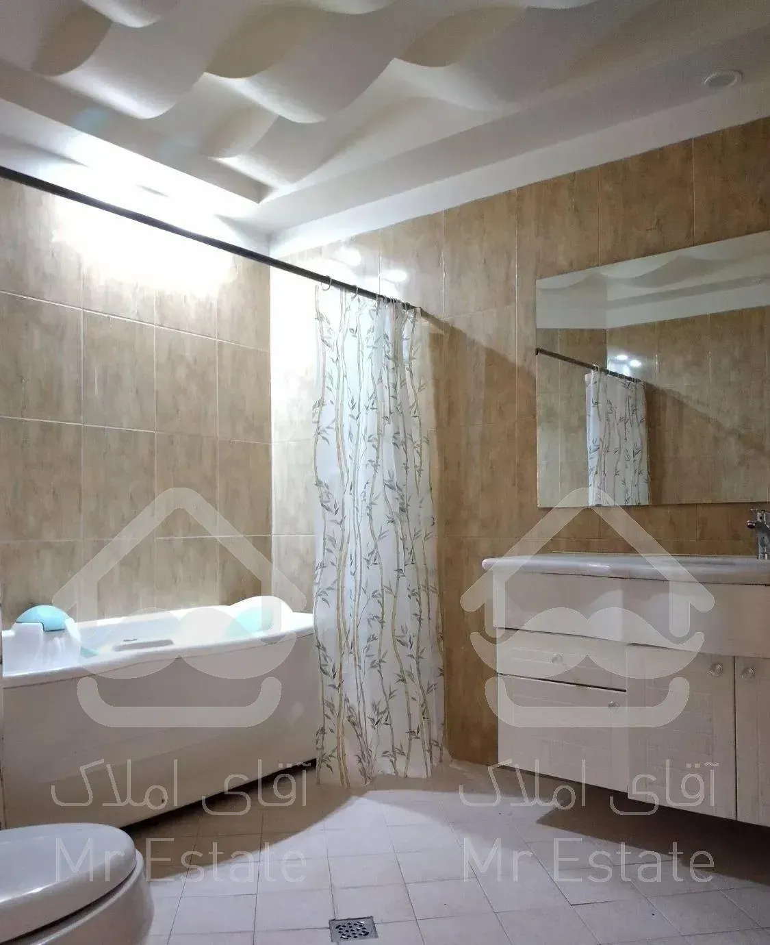 کامرانیه ۲۴۵متر / تراس قابل چیدمان ۳پارگینگ