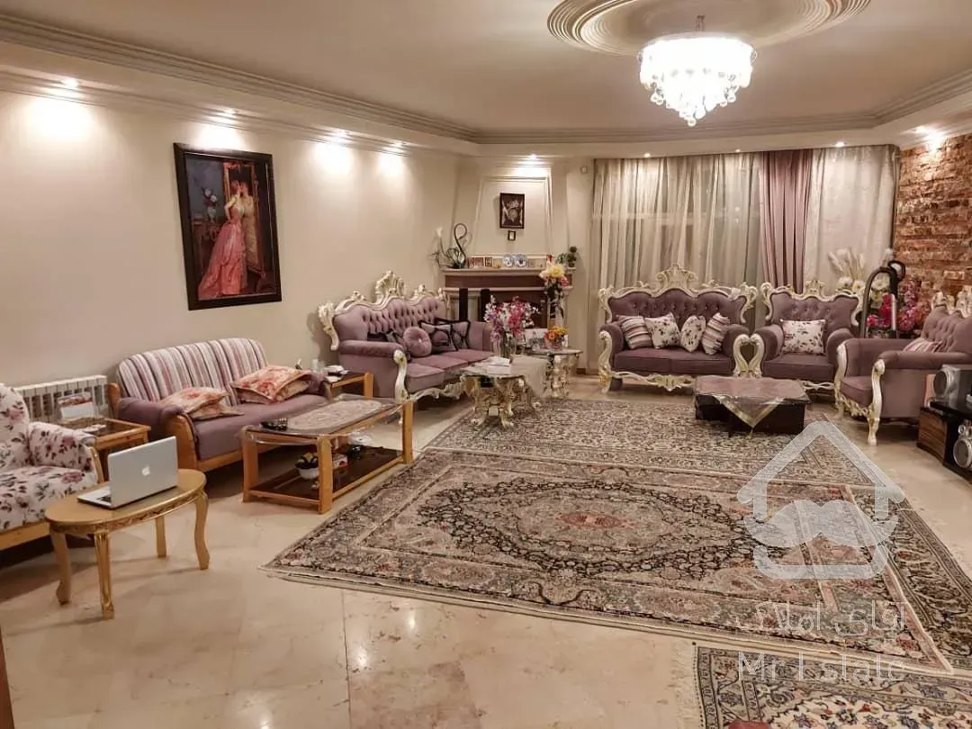 خرید آپارتمان ۱۳۴ متری شهرک لاله