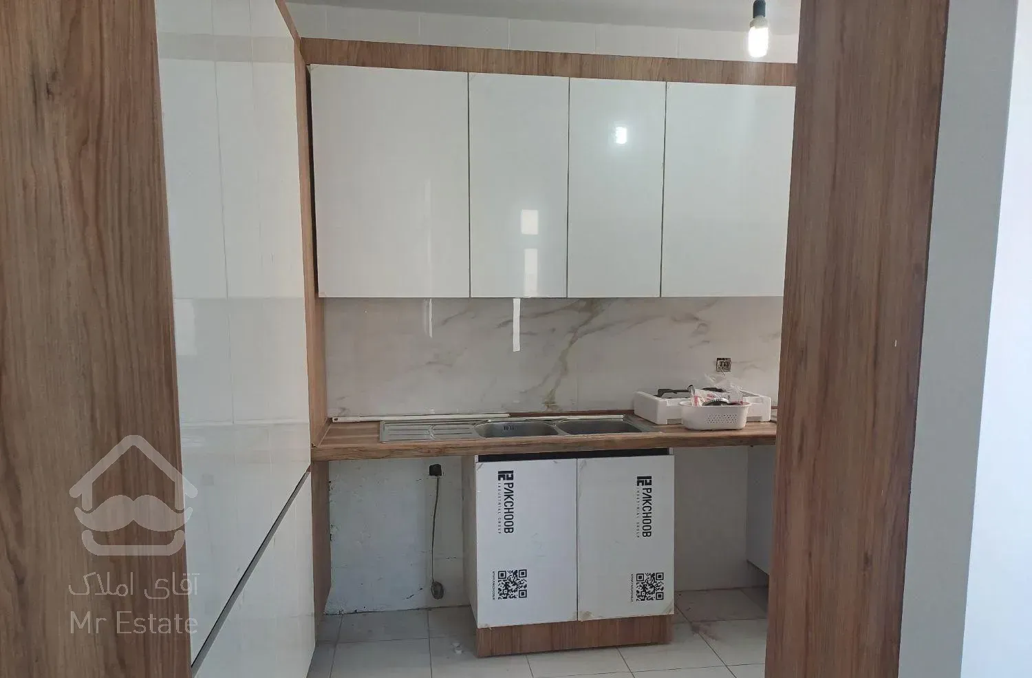 اپارتمان ۶۳متری با۲پارگینگ سندی مستطیل طلایی نارم