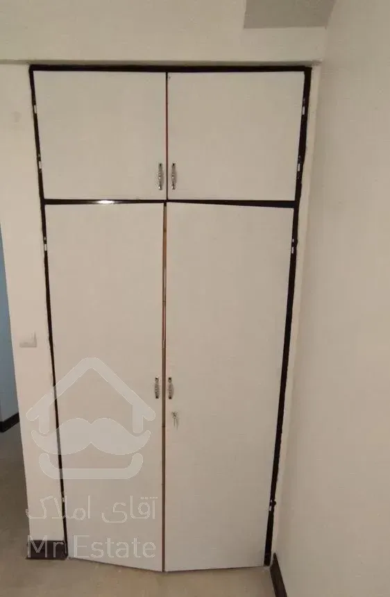 ۹۰ متری طبقه سوم