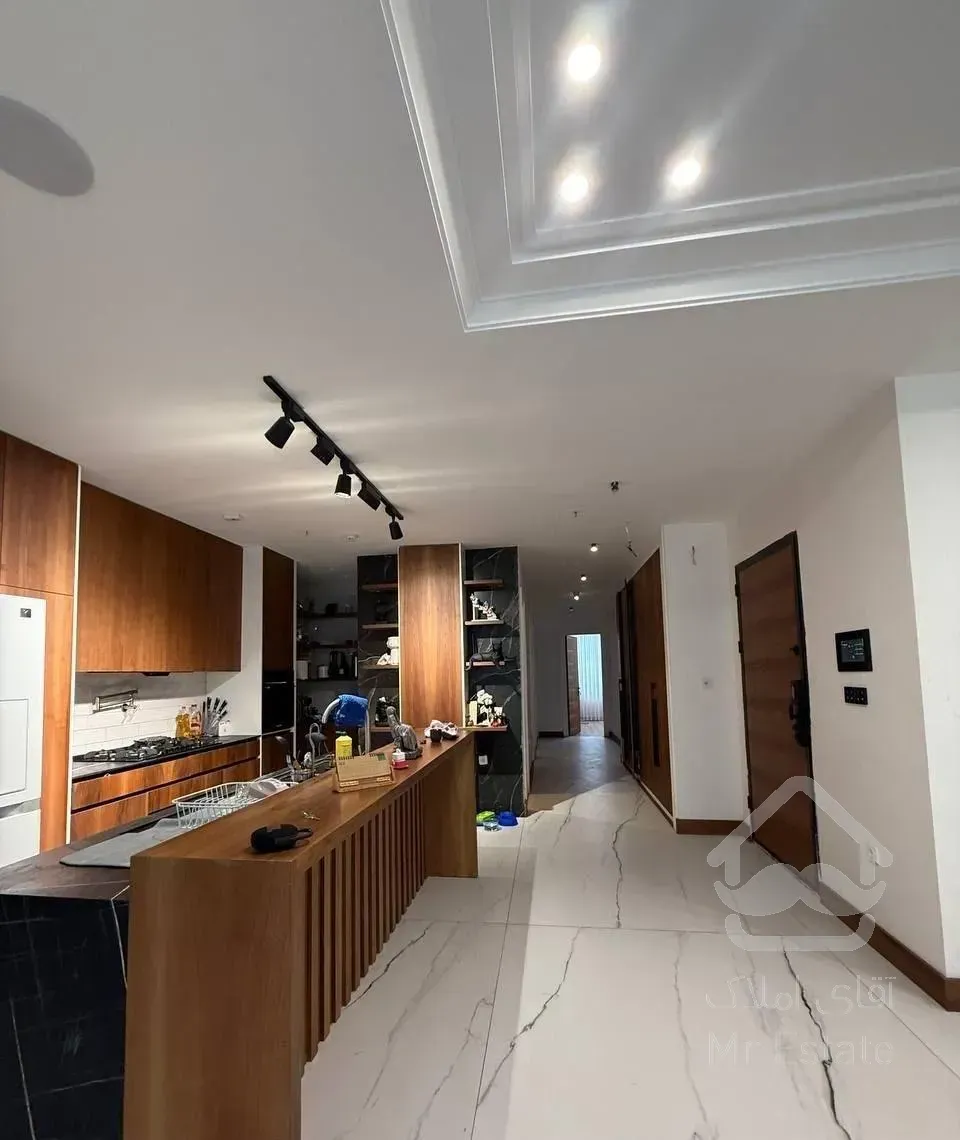 آپارتمان ۱۶۵ متری/ اوایل کوثر/ تکواحدی/مدرن