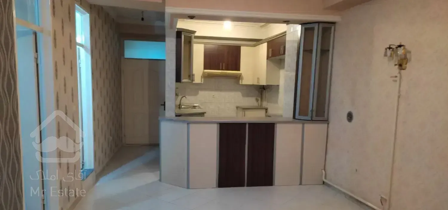 اجاره اپارتمان دو نبش  70متری لاله زار