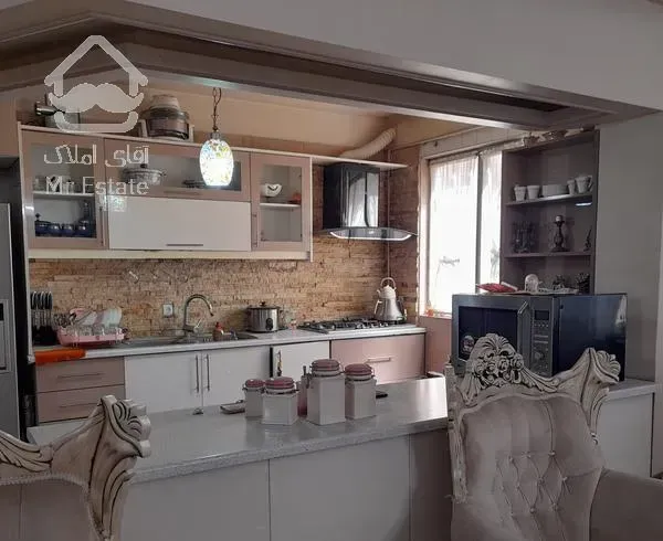 نزدیک درختی 105متری