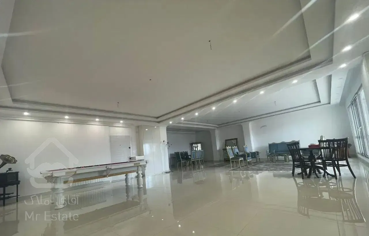 آپارتمان ۲۸۰متری ۴خواب گلسار بر ۲۰متری