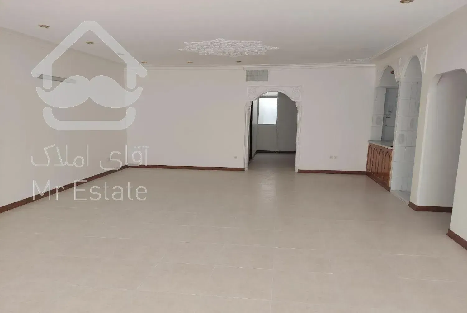 واحد 220متر چهارخواب جابرانصاری