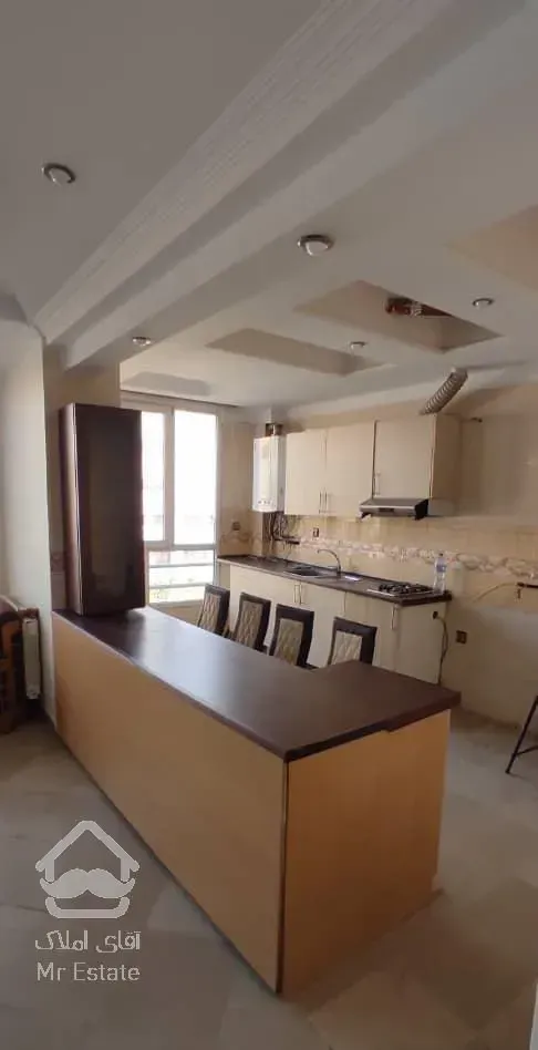 120 متر / موقعیت اداری / بر اصلی / مناسب دفتر کار