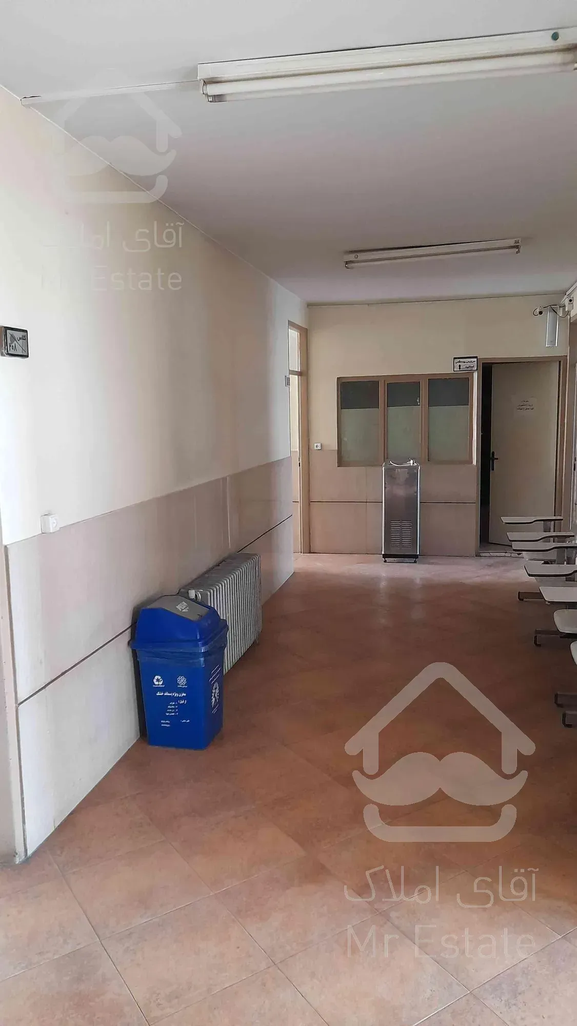 ۲۲۰۰ متر اداری صادقیه