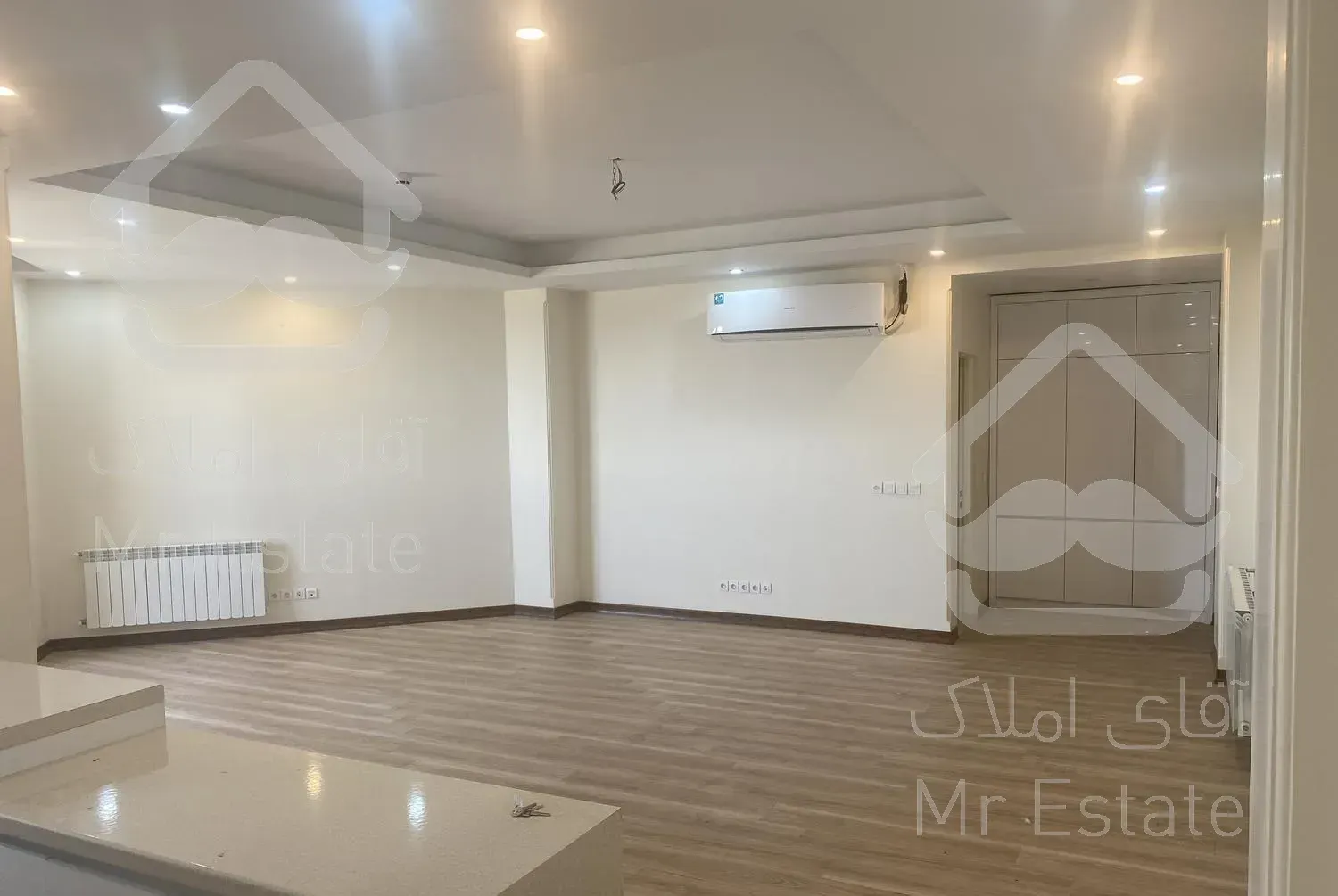 ۱۱۷متر دوخواب جنوبی بلوار اردستانی شهرک خرازی