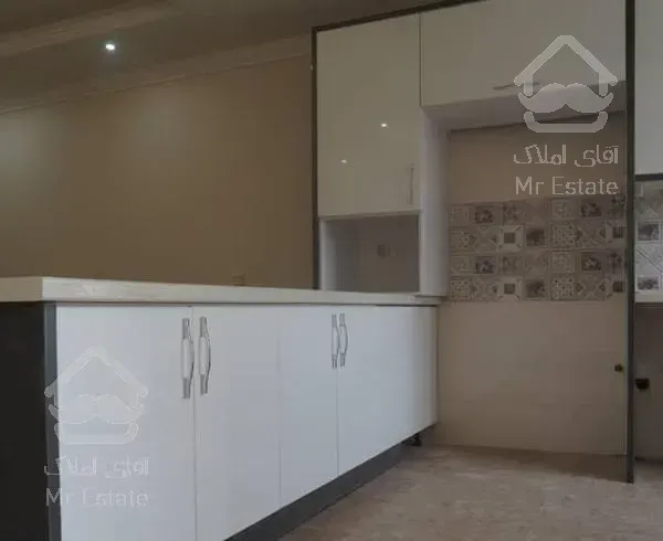 ۱۲۵ متر ۳خواب * کلید نخورده * شهران جنوبی