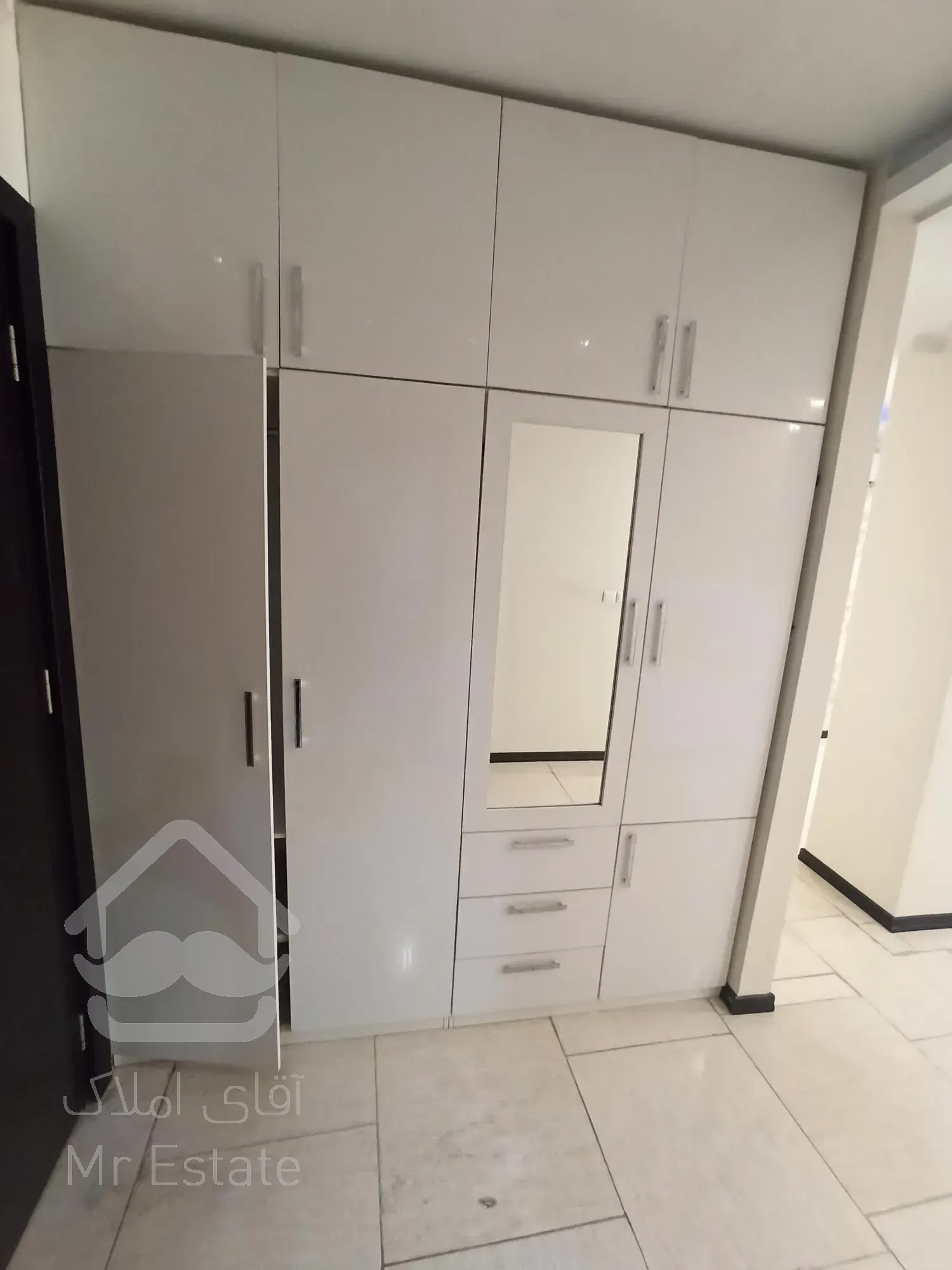 فروش آپارتمان ۱۰۵ متری ۲ خواب ارکیده چیتگر دریاچه منطقه۲۲