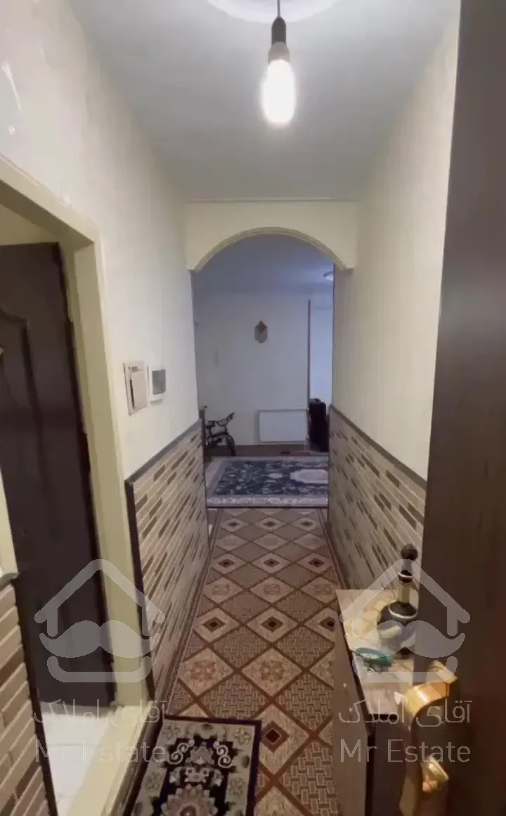 ۷۳متری شهرک سینا معاوضه با واحد متراژ پایین