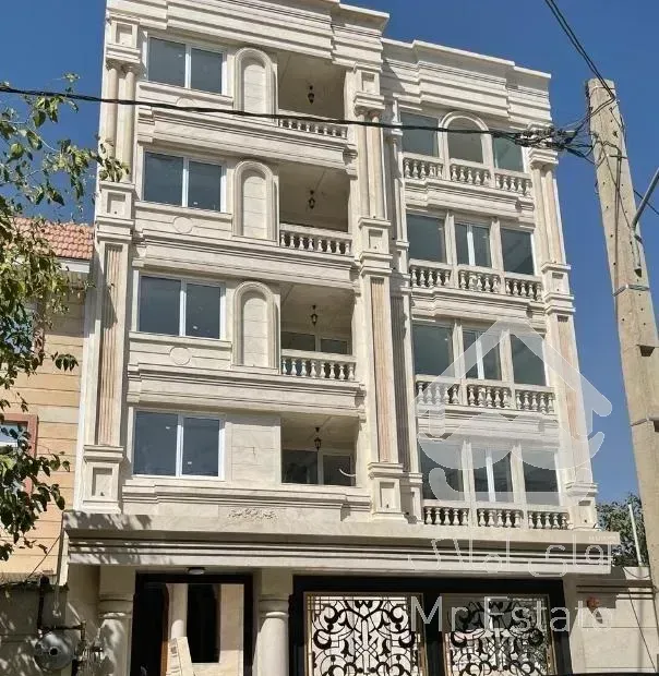 آپارتمان 120متری خوش نقشه بدون پرتی