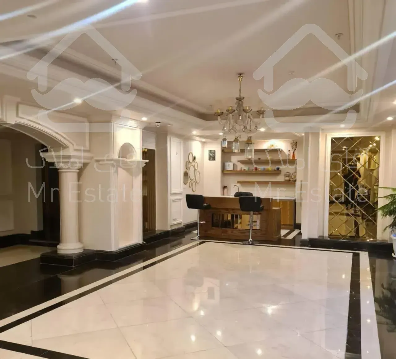 ۱۱۰متری برج باغ/جنوبی غرق نور