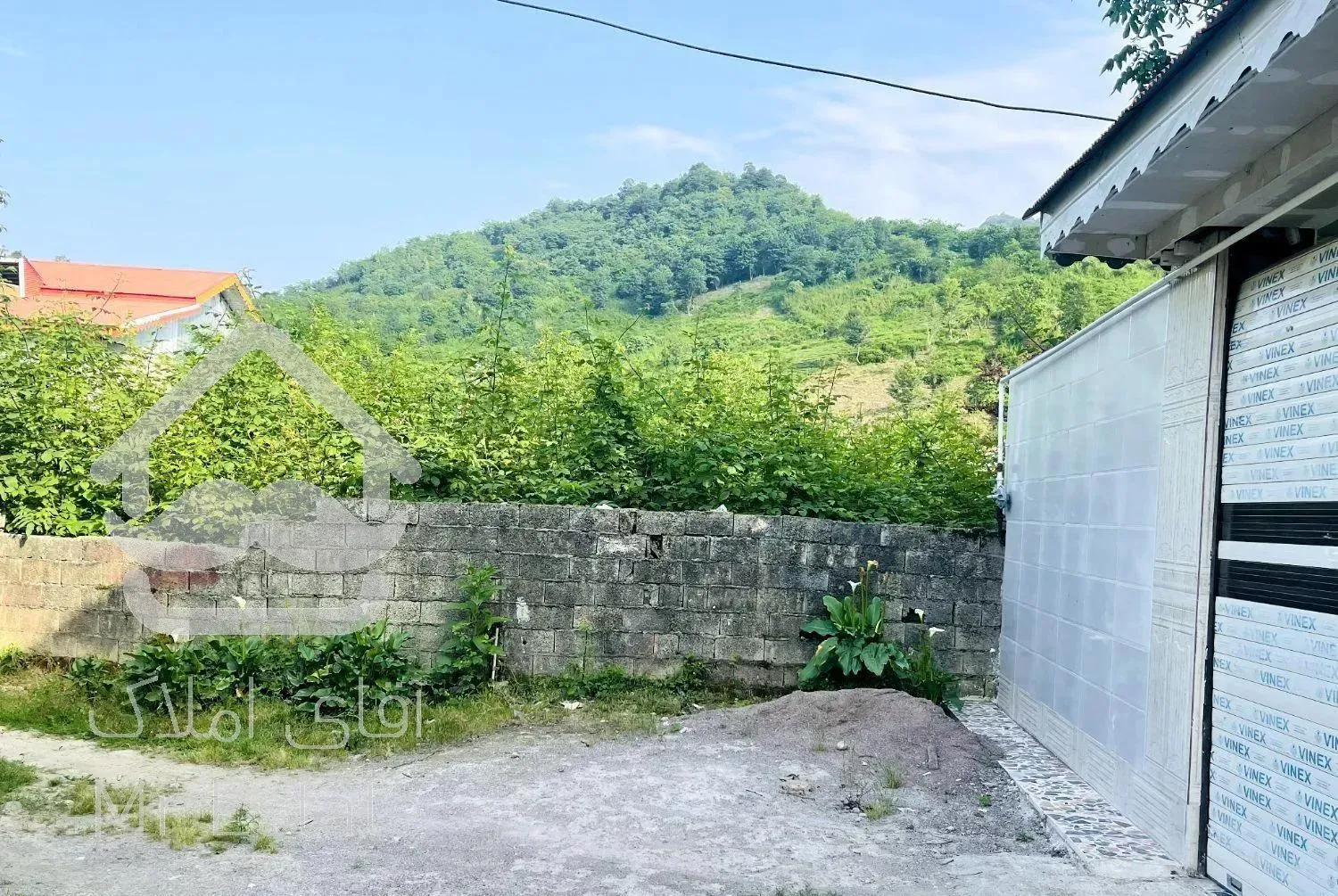 ویلا تمیز ۳۳۵ متر ویو خوشگل کوه قلعه رودخان