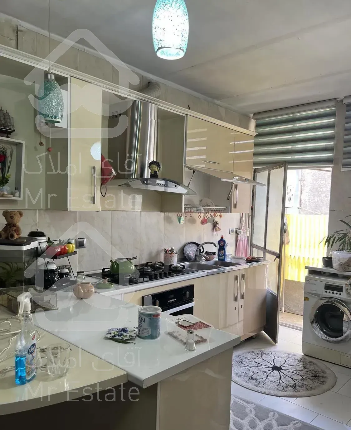 ۱۰۵ متر طبقه اول صفرتاصد بازسازی‌شده