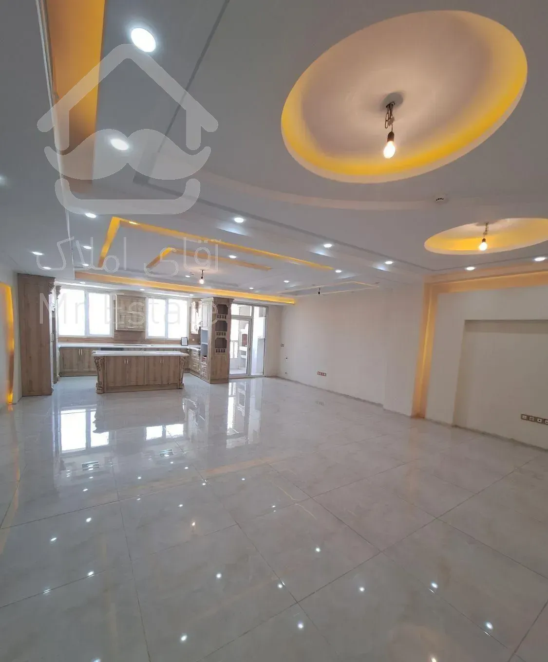 ۱۳۵ متر ۳ خواب / ۲ پارکینگ سندی/ فایل شخصی