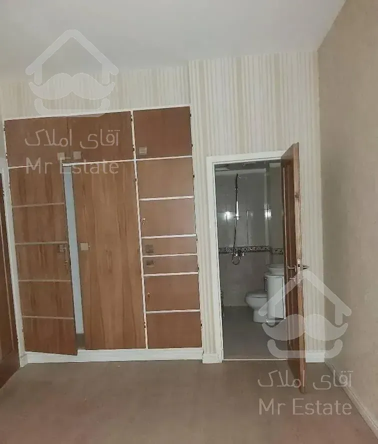 ونک ۱۴۵ متر/ استخردار/۱۰ ساله کلید نخورده