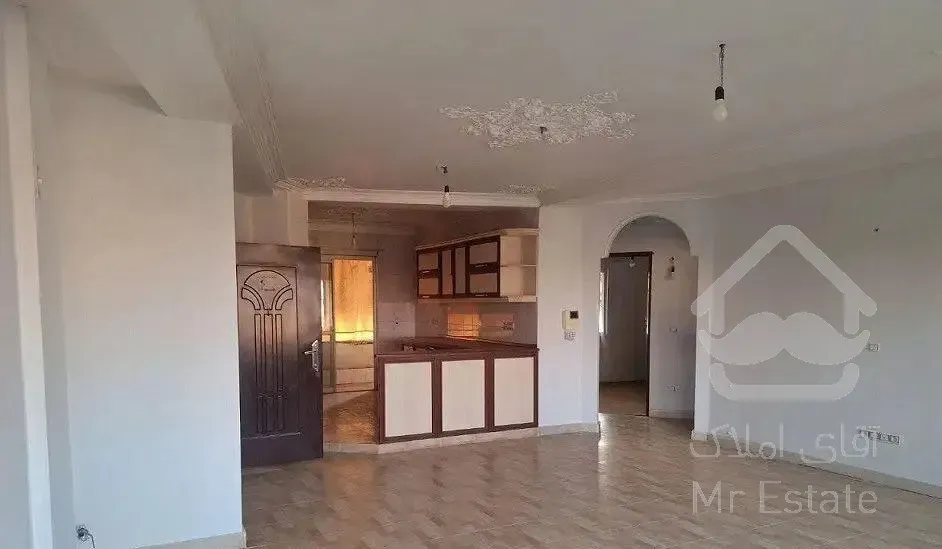 واحد99 متر دوخواب طبقه2 تراس بی نظیر سند تک برگ