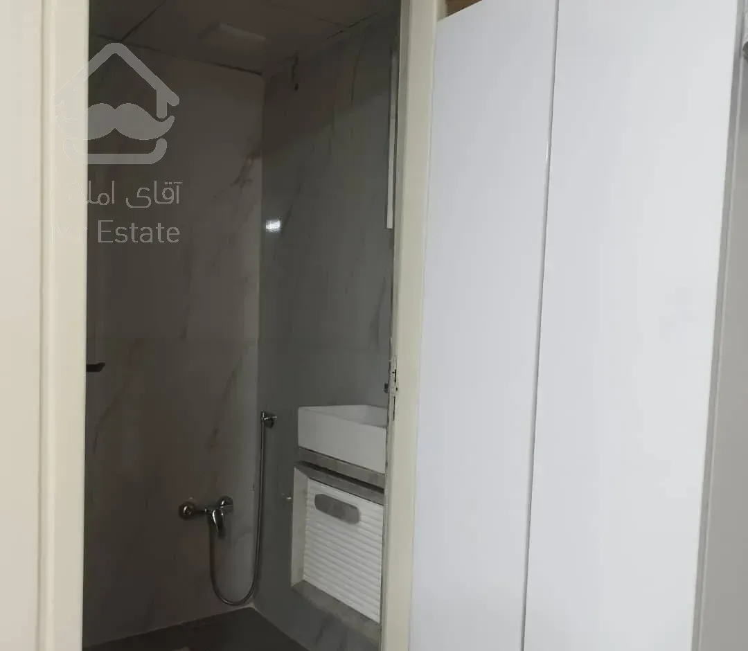 فروش آپارتمان ۷۳ متری ۲ خوابه طبقه ۴ در گمرک