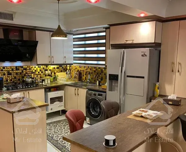 ۱۰۵ متر فردوس شرق سالن پرده خور