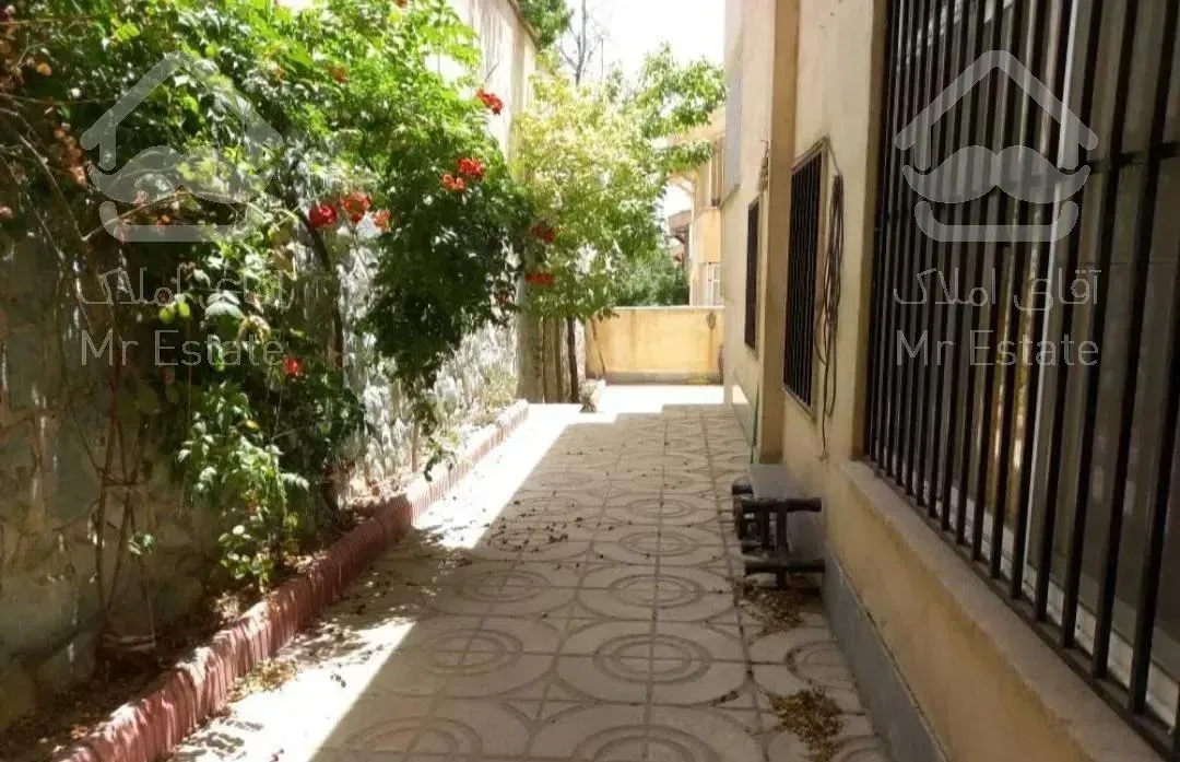 مستغلات/600متر بنا/چهار واحد مجزا در 803متر زمین