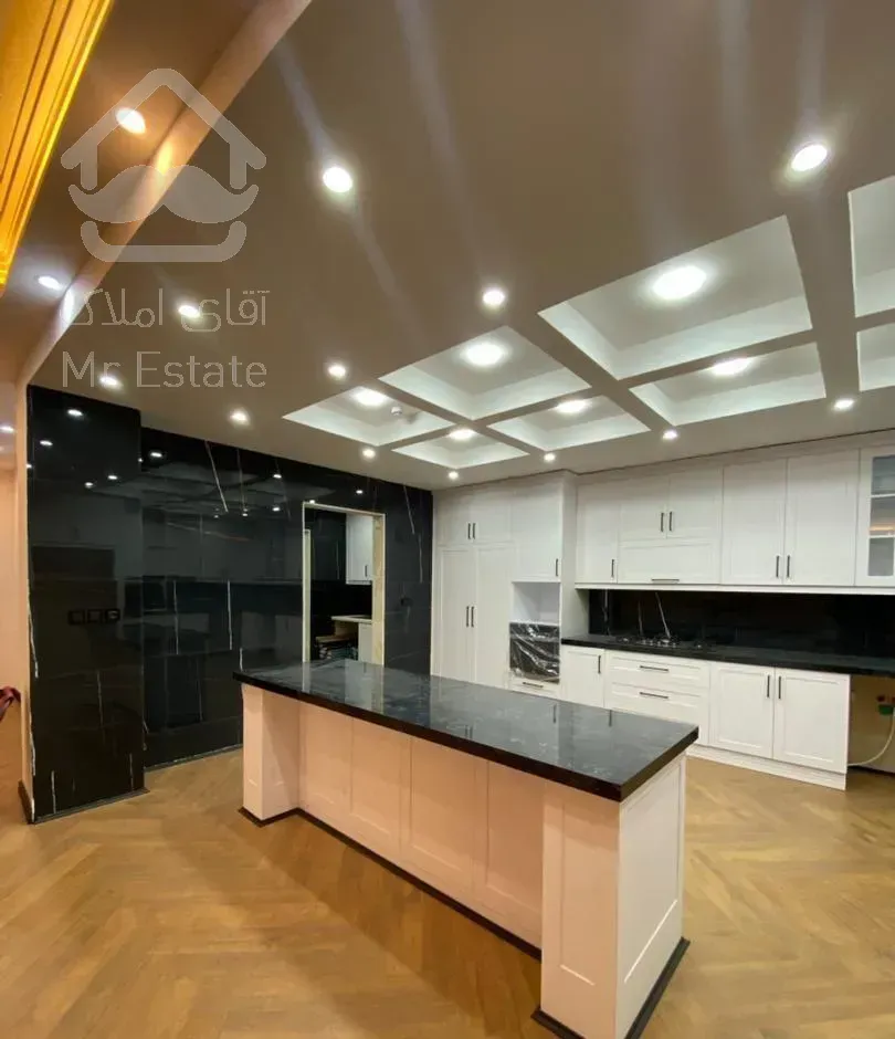 تک واحدی ۱۳۳ متری در شیخ زاهد نزدیک استخر لاهیجان