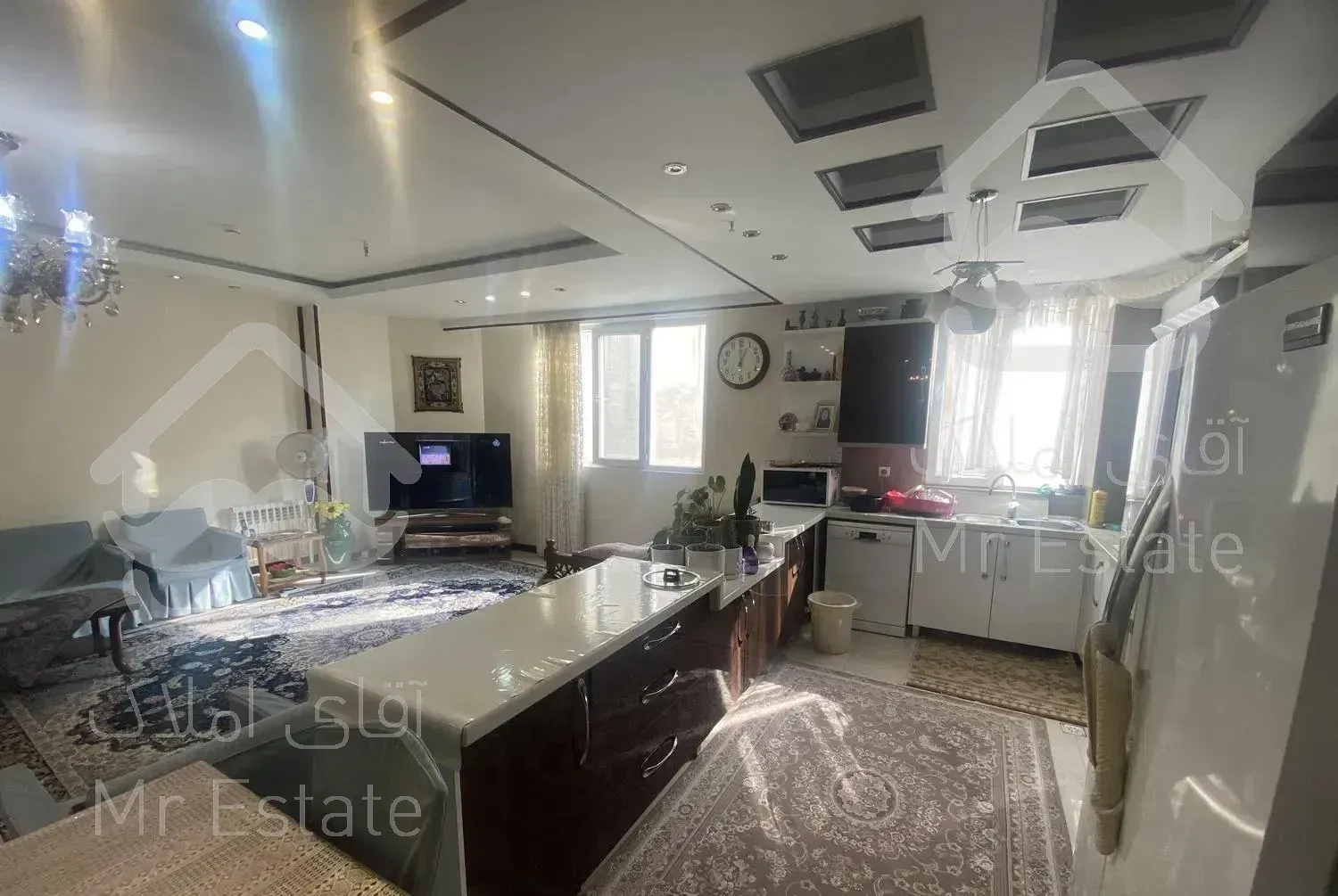 آپارتمان ۱۰۵متر ۳خواب ۴ ساله شمال فاطمی