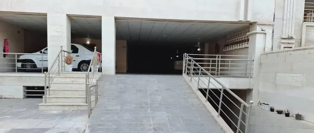 ۸۸متری طبقه ۳ واحد عقب