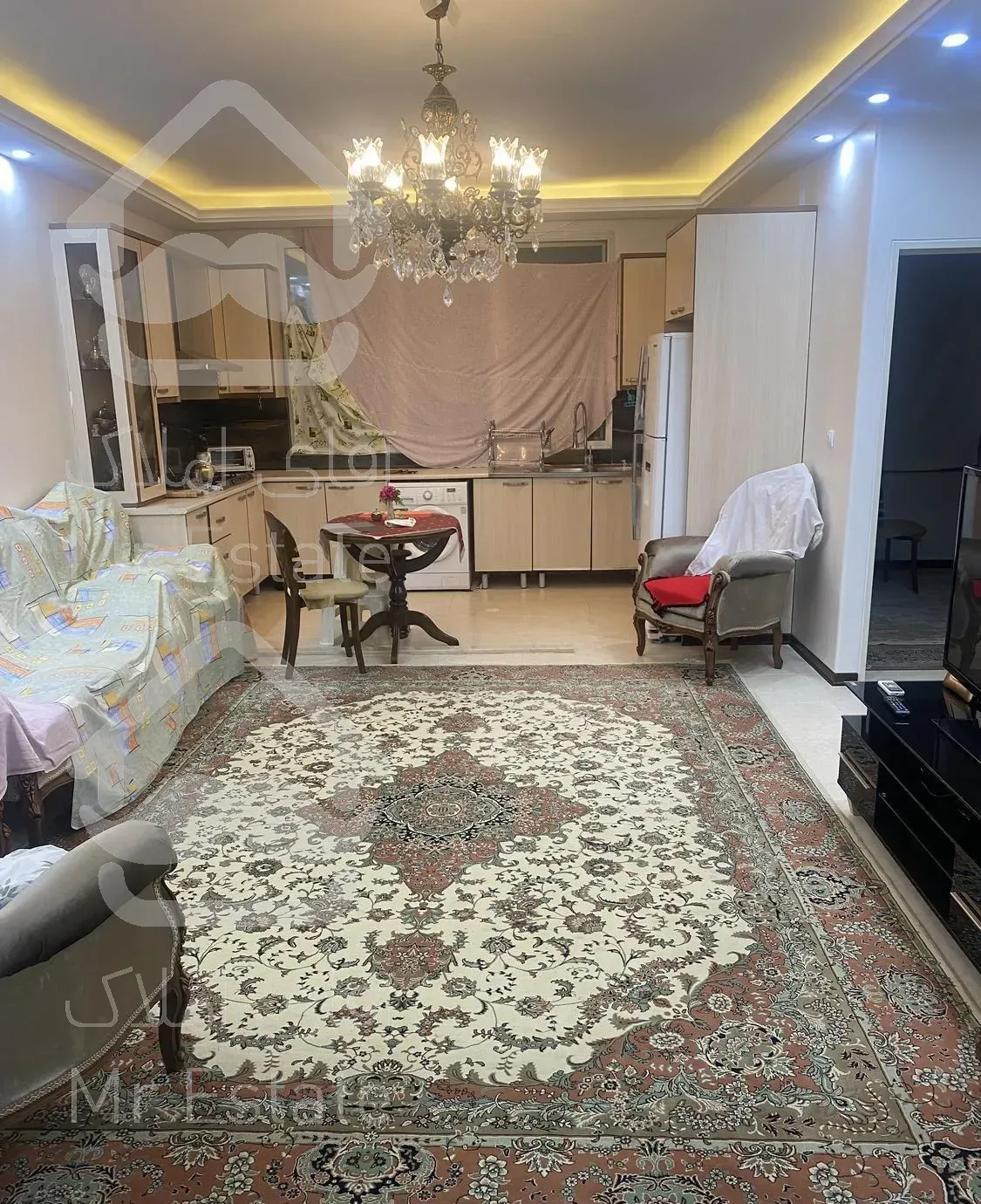 ۷۰متر ۲خوابه /لویزان(خ مبارکی)