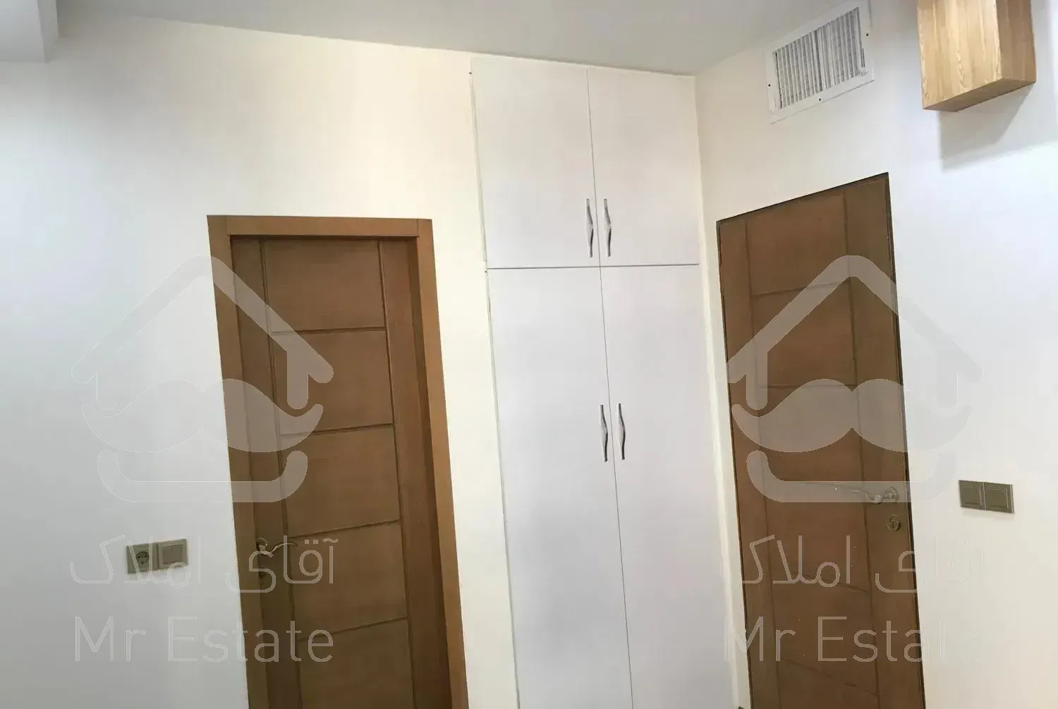 ۱۱۲/۵مترکلید نخورده با پارکینگ آماده محضر