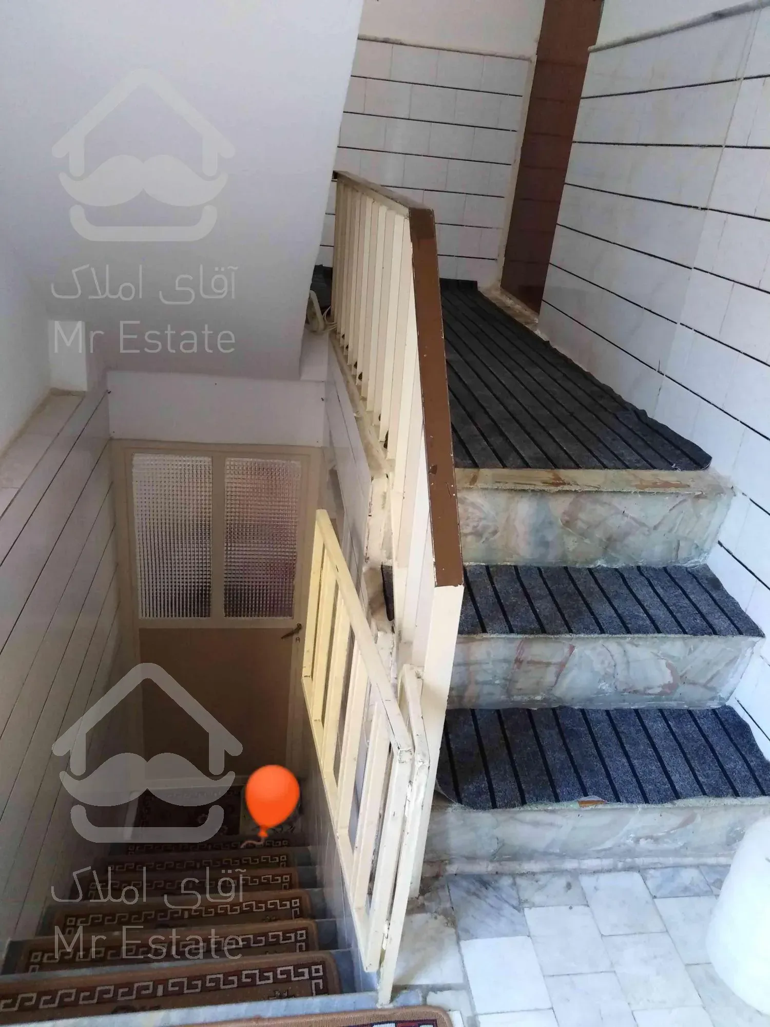 منزل فروشی دو طبقه مسکونی