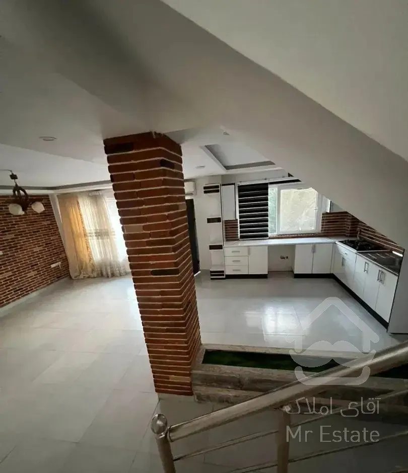 رهن و اجاره ویلا سه خوابه ساحلی شیک بهمراه روف