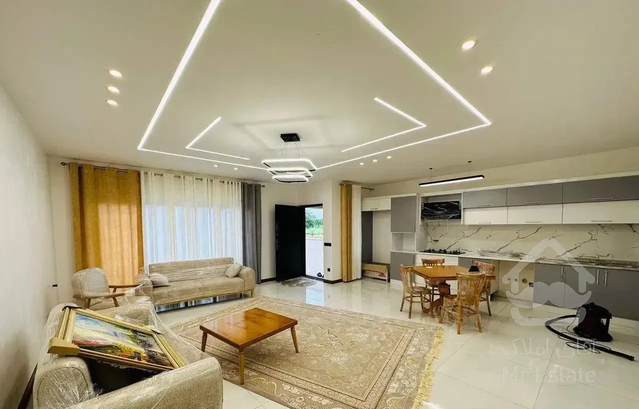 ویلامدرن ۲۰۰متری استخرداخلی*اماده سکونت*نزدیک دریا