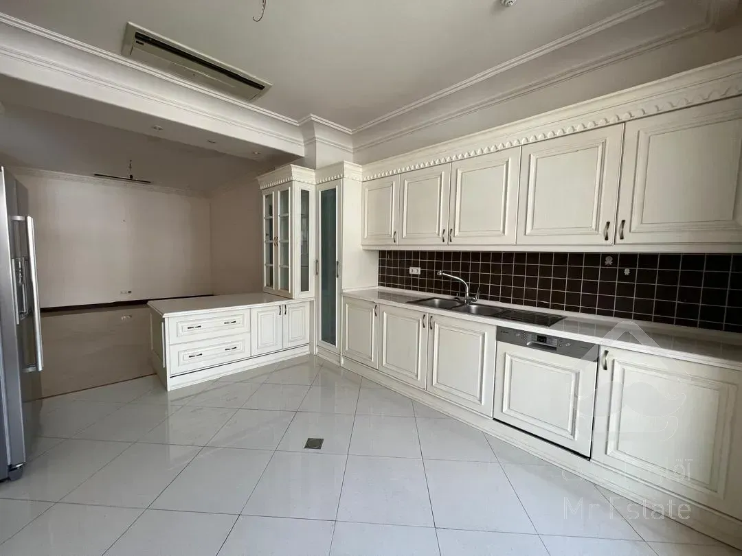 فروش اپارتمان 180 متری زعفرانیه