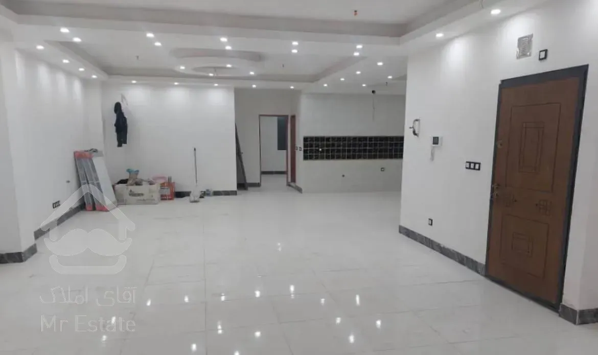 شهرک دادگستری ۱۴۰متر تکواحدی ۲۰متر حیاط مستقل