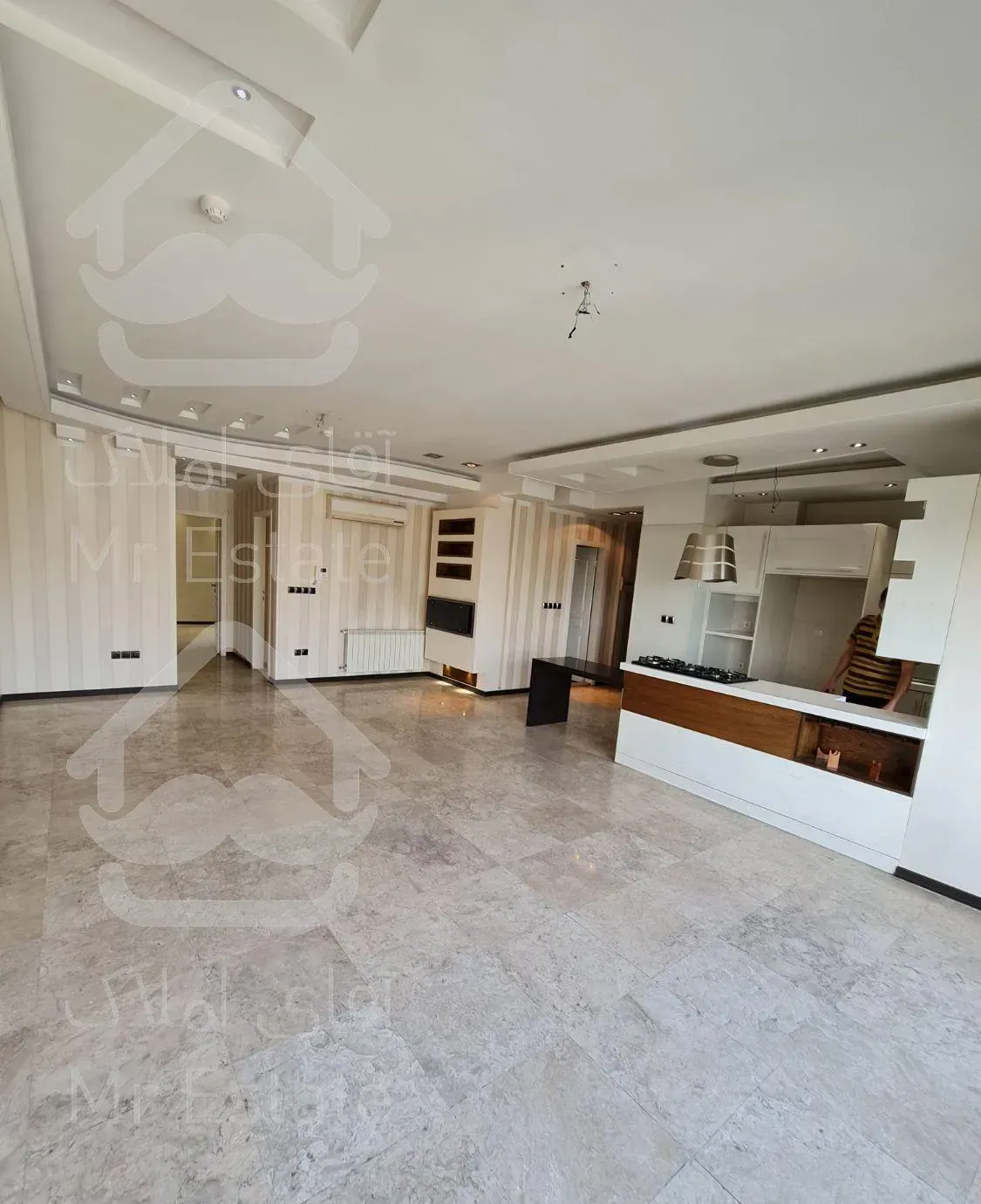 ۱۰۴متر/آپارتمان/شهرک غرب/مدرن