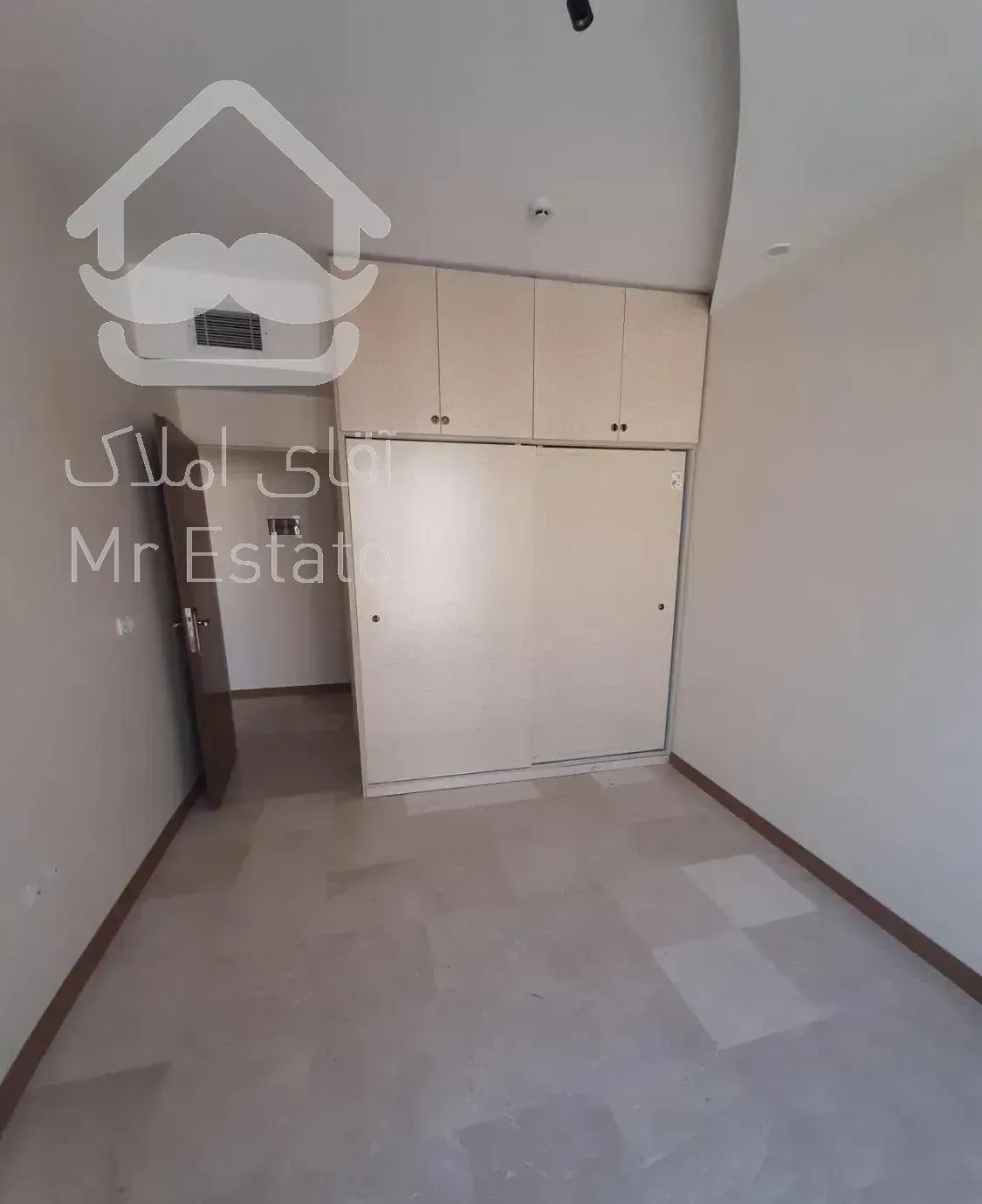 آپارتمان ۱۰۰متر ۲خوابه یکسال ساخت غرق در نور